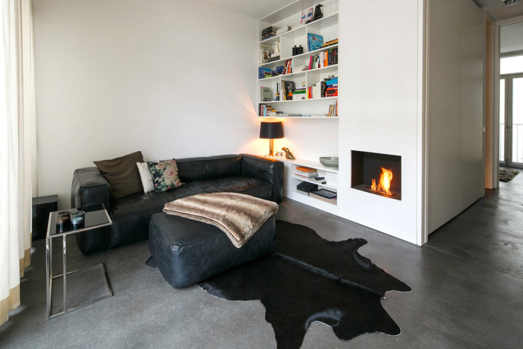 Interieur von Wohnzimmer in einem Loft in Berlin